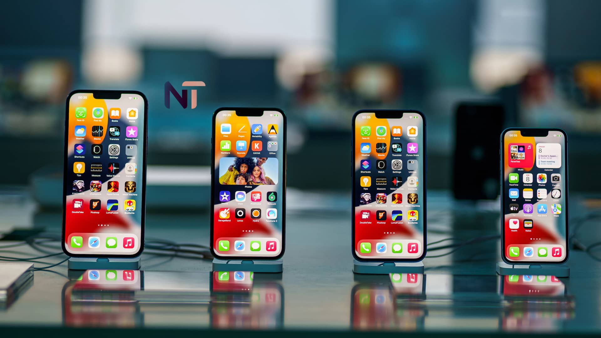 Varios modelos de iPhone en fila con pantallas encendidas, ofreciendo una guía visual sobre qué iPhone elegir.