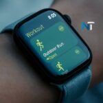 Primer plano del Apple Watch utilizado en la campaña de 2026, mostrando la app de entrenamiento.